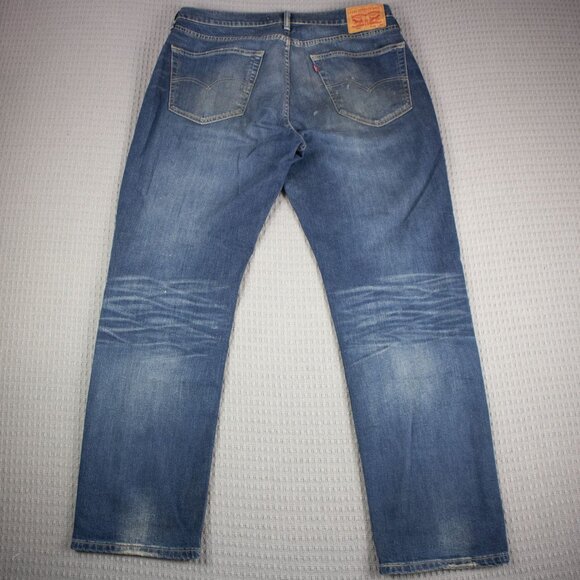 Levi's 541 Relaxed Casual Thrashed Jeans 36x32 - Picture 2 of 8